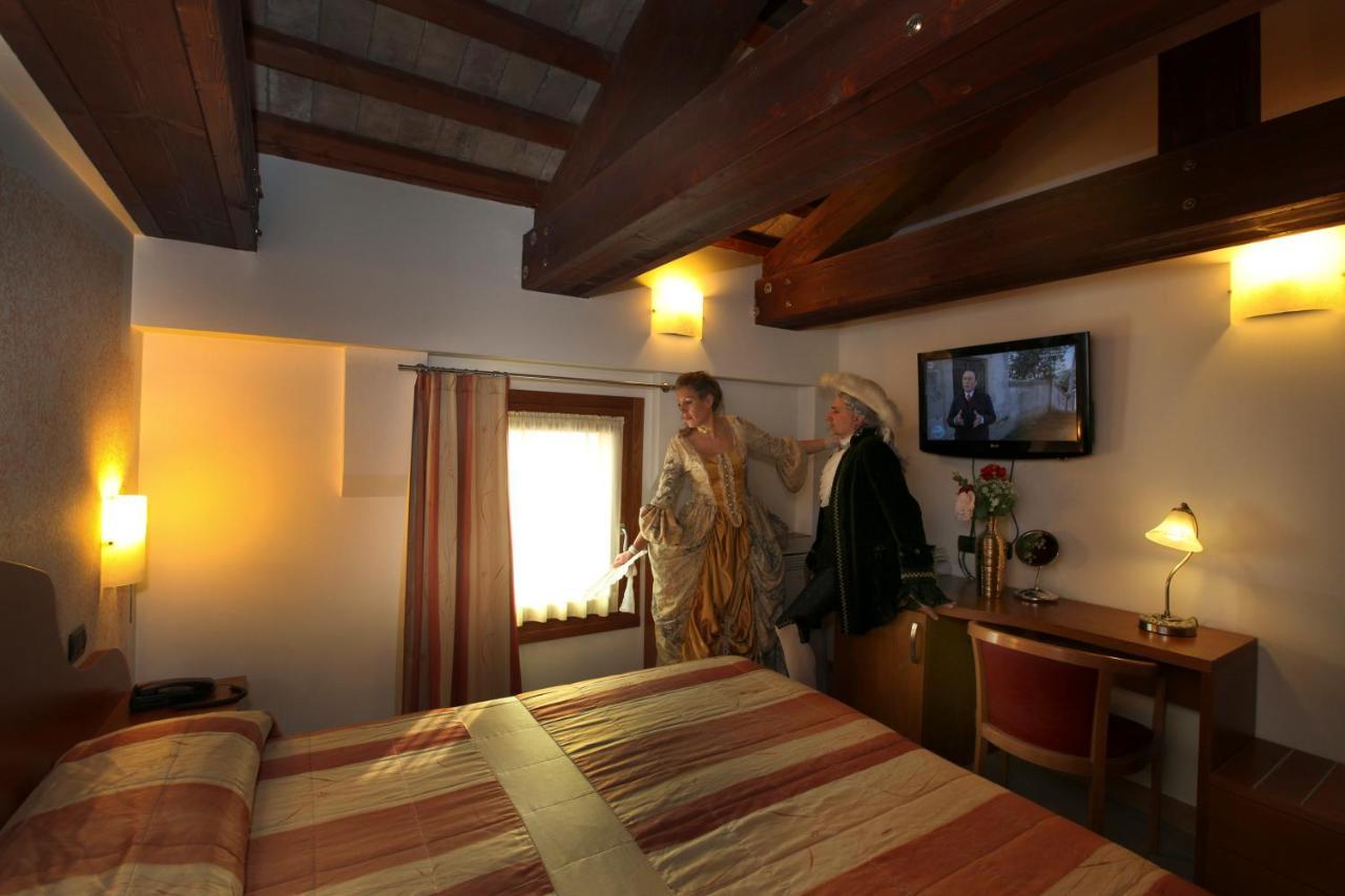 Albergo Antica Corte Marchesini Campagna Lupia Kültér fotó